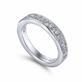 16-Stone Channel Set Diamond Band 14K White Gold Timeless Flow