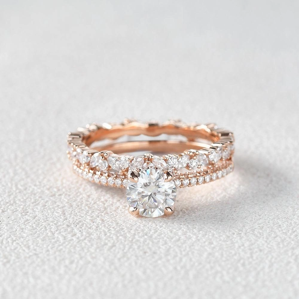 1.0ct Round Cut Moissanite Simply Vintage Gold Ring Set 2pcs Edgy Light Polished Pieces