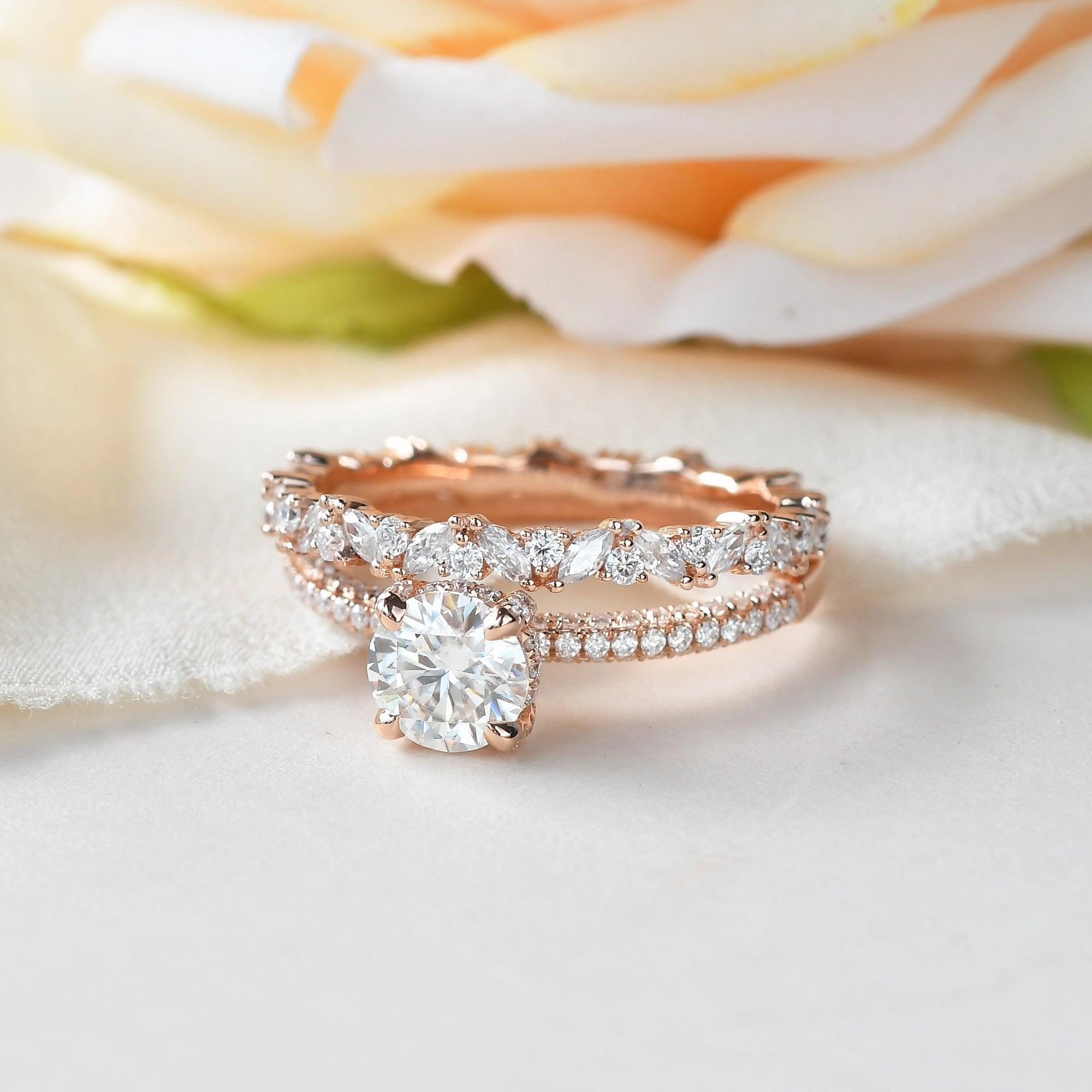 1.0ct Round Cut Moissanite Simply Vintage Gold Ring Set 2pcs Casual Combo