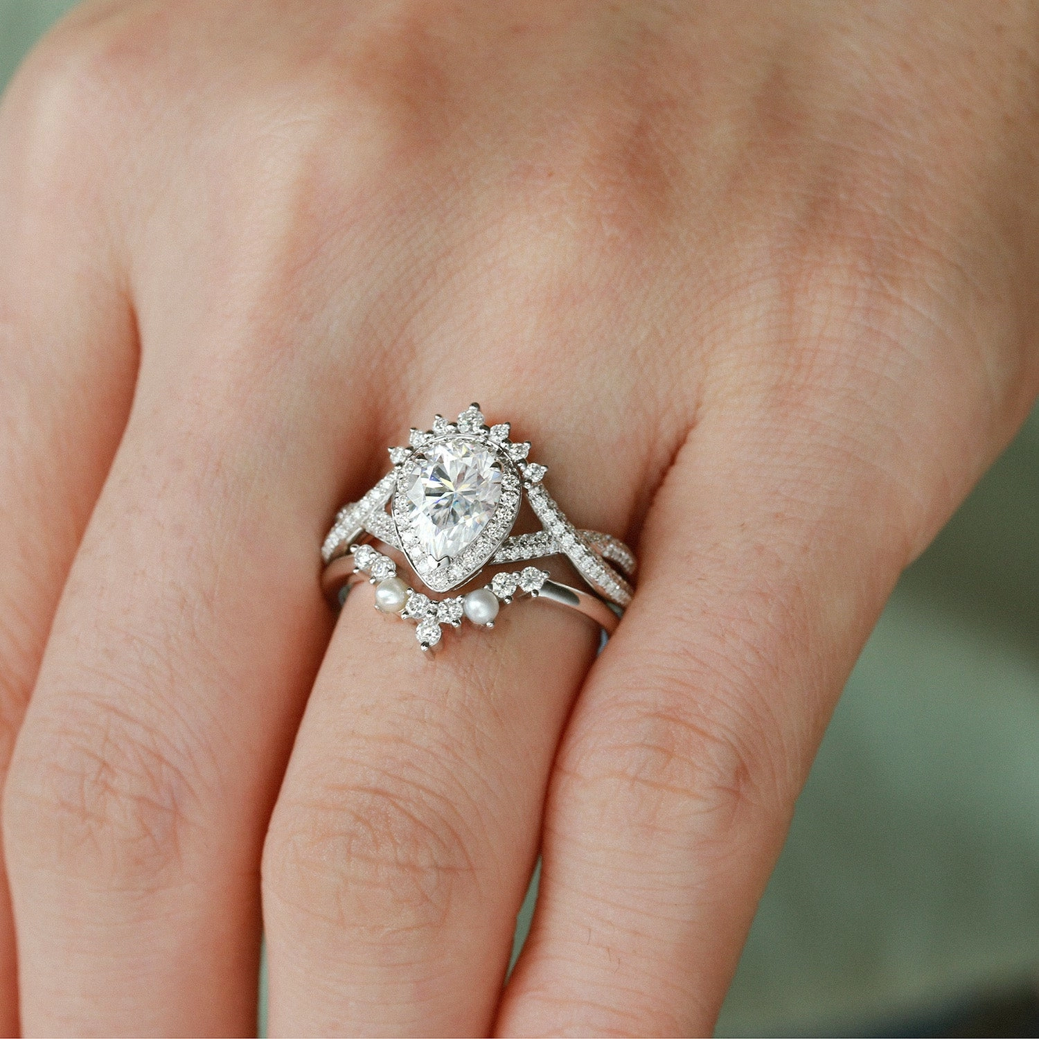 1.5ct Pear Moissanite Vintage Halo Infinity Ring Set 2pcs - Katherine Vogue Feature Date Style