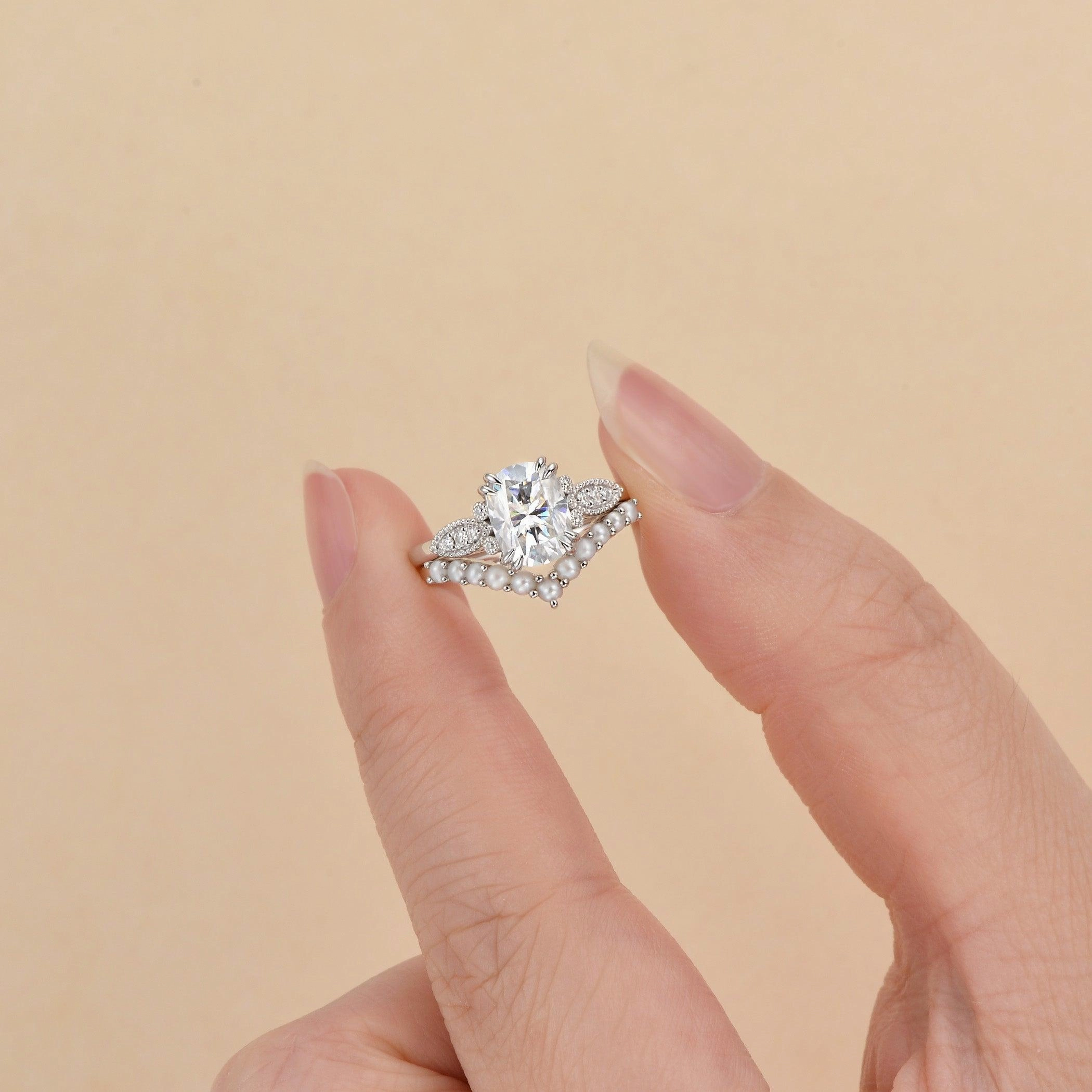 Unique Radiance 2.0ct Cushion Cut Moissanite Pearl-fect Vintage Cluster Ring Set 2pcs