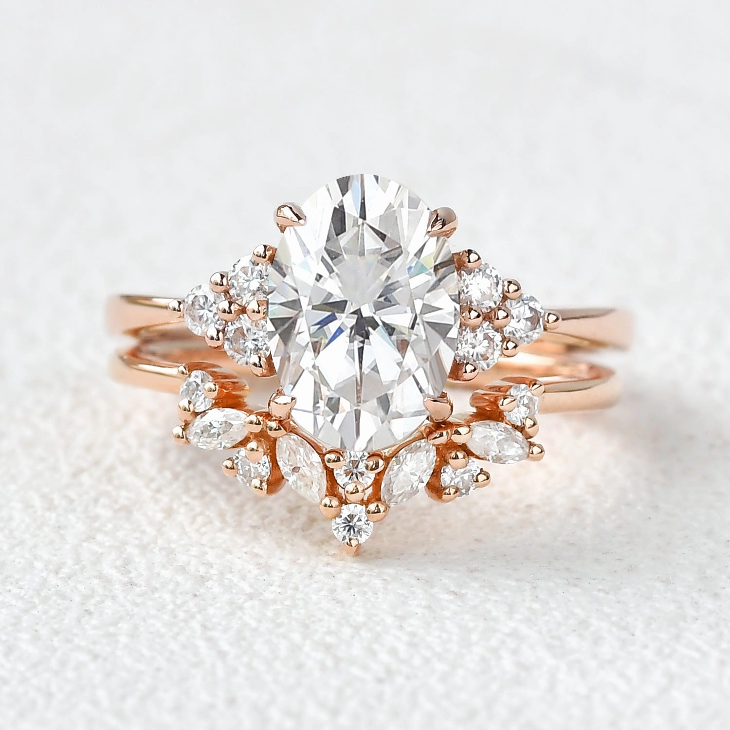 Luxury Gift 2.0ct Oval Cut Moissanite Floral Cluster Gold Ring Set 2pcs