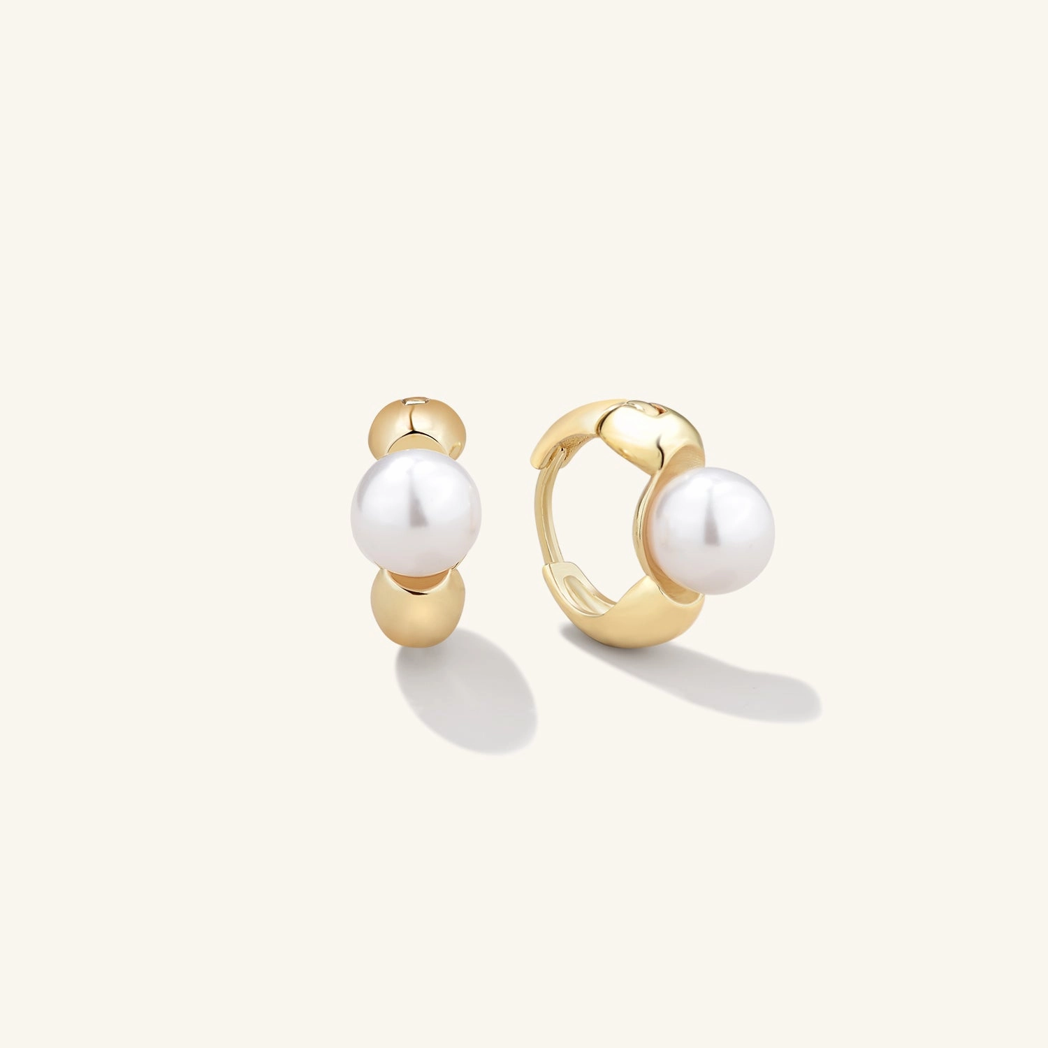 Luxurious Essential The Pearl-fect Solitaire Akoya Pearl Hoop Earrings