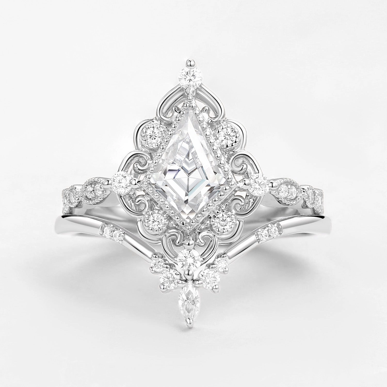 Delicate Edge Opulent Radiance Art Deco Kite Cut Moissanite Vintage Engagement Ring Set 2pcs