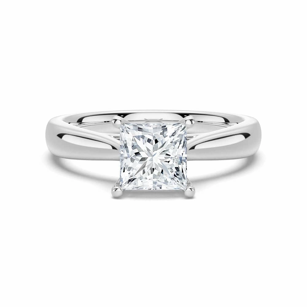 1.5 CT. Princess Cut Solitaire Engagement Ring Detail Focus Charming Shine