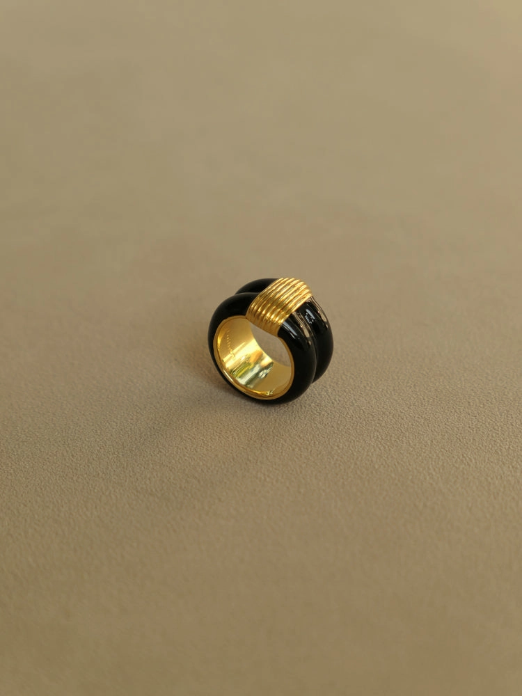 Meaningful Symbol Bianca Black Enamel Gold Ribbed Ring