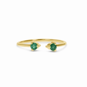 Emerald Cuff Ring Glossy Detail