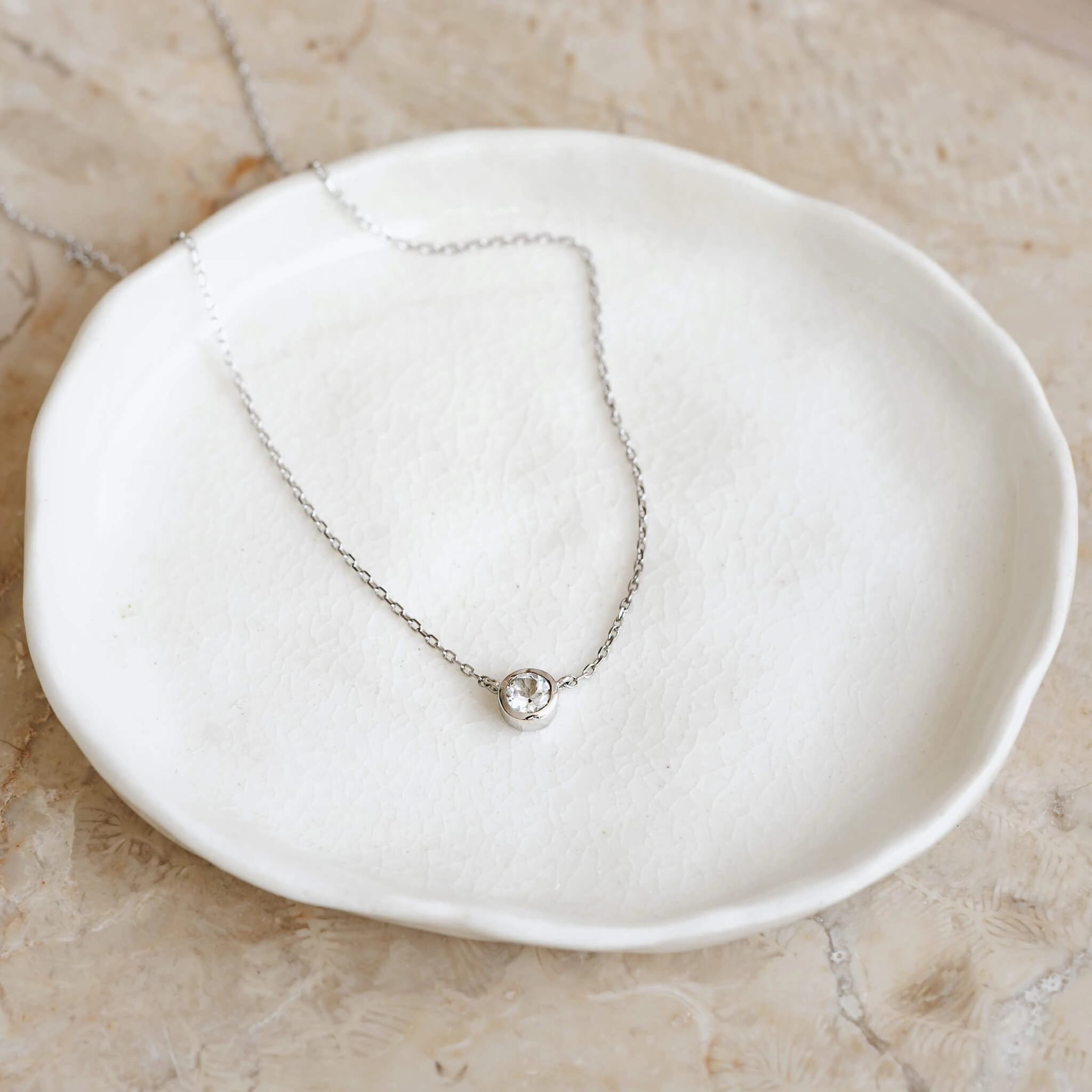 Durable Adornment Gemstone Necklace Silver - Malin