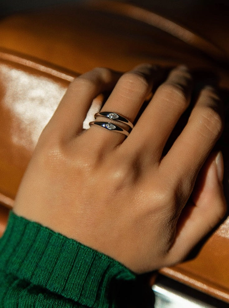 Cat's Eye Slim Band Ring with CZs Low-Cost Object