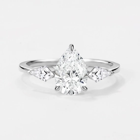 Precious Jewelry Pieces 1.0ct Pear Shaped Colorless Lab Grown Diamond Three Stone Gold Ring