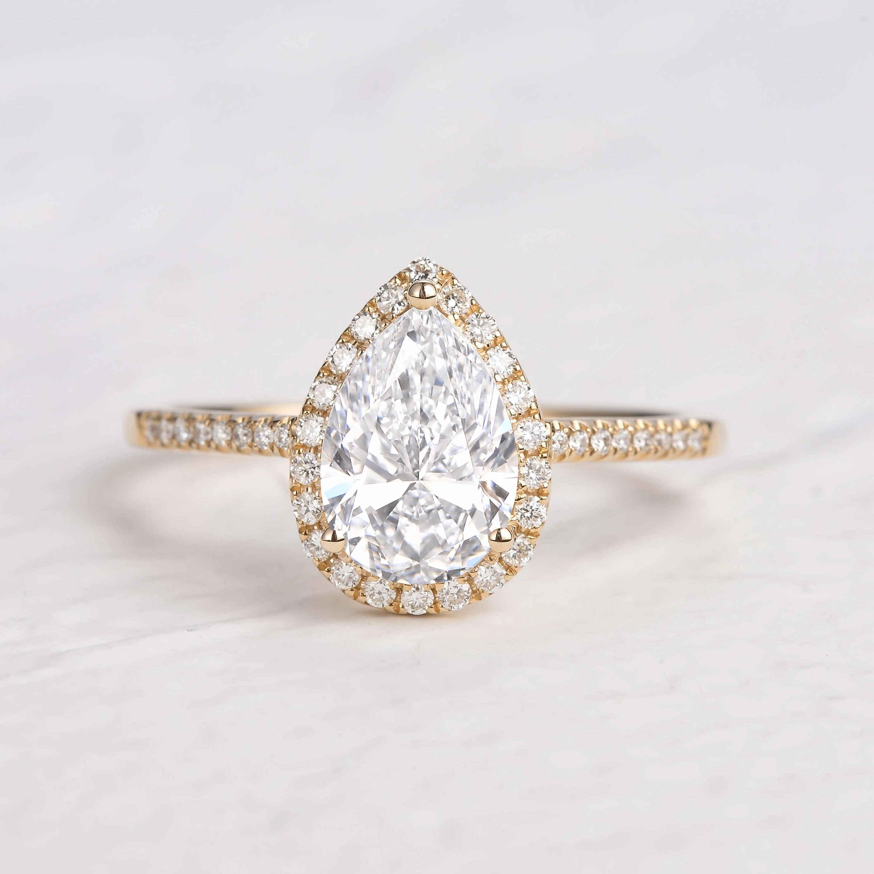Timeless Fit Artisan Piece 1.0-2.0ct Pear Shaped Lab Grown Diamond Classic Halo Gold Ring
