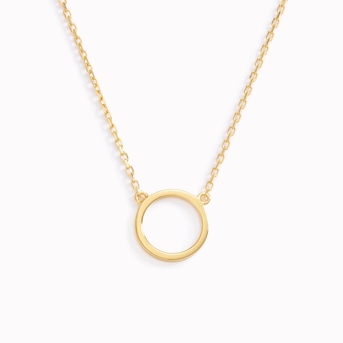 Linked Chain Weekend Style Circle Necklace - Elsa