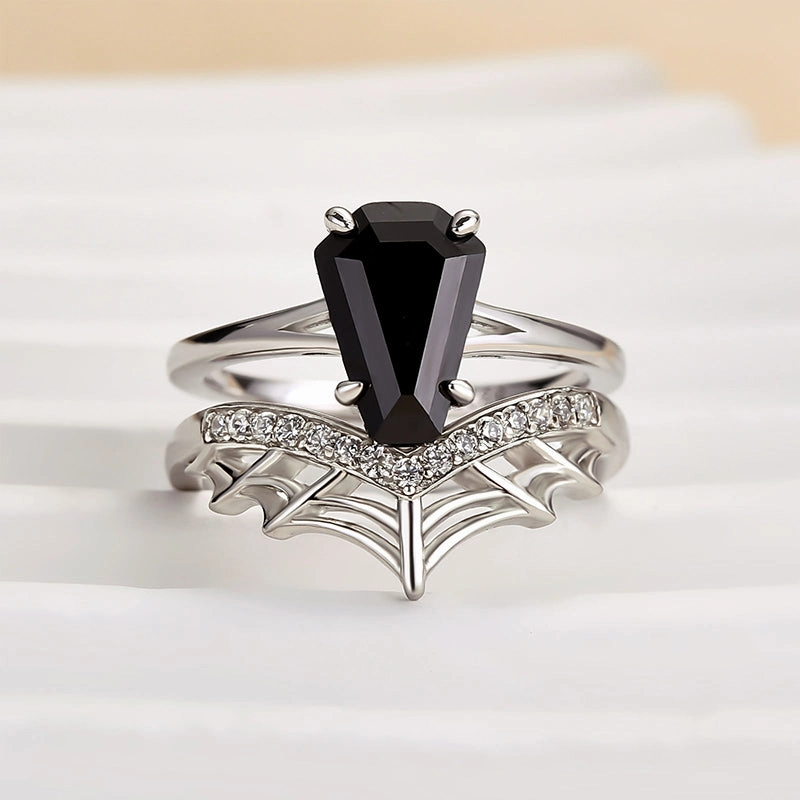 Louily Unique Split Shank Spider Design Coffin Cut Wedding Ring Set Retro Inspired Seasonal Mood