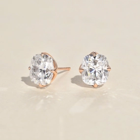 Contemporary Must-Have Cushion Cut Classic Solitaire Gold Studs Set 2pcs