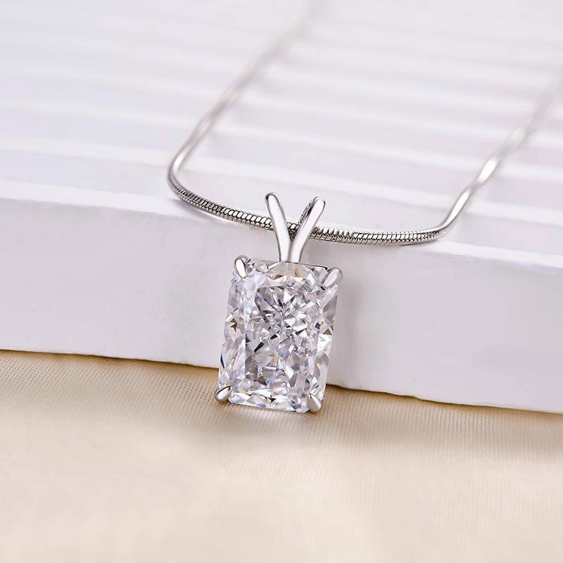 Louily Timeless Crushed Ice Radiant Cut Pendant Necklace In Sterling Silver Glow Look