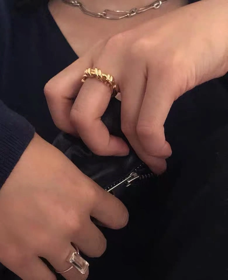 Sparkling Decoration Twisted Rope Knot Ring