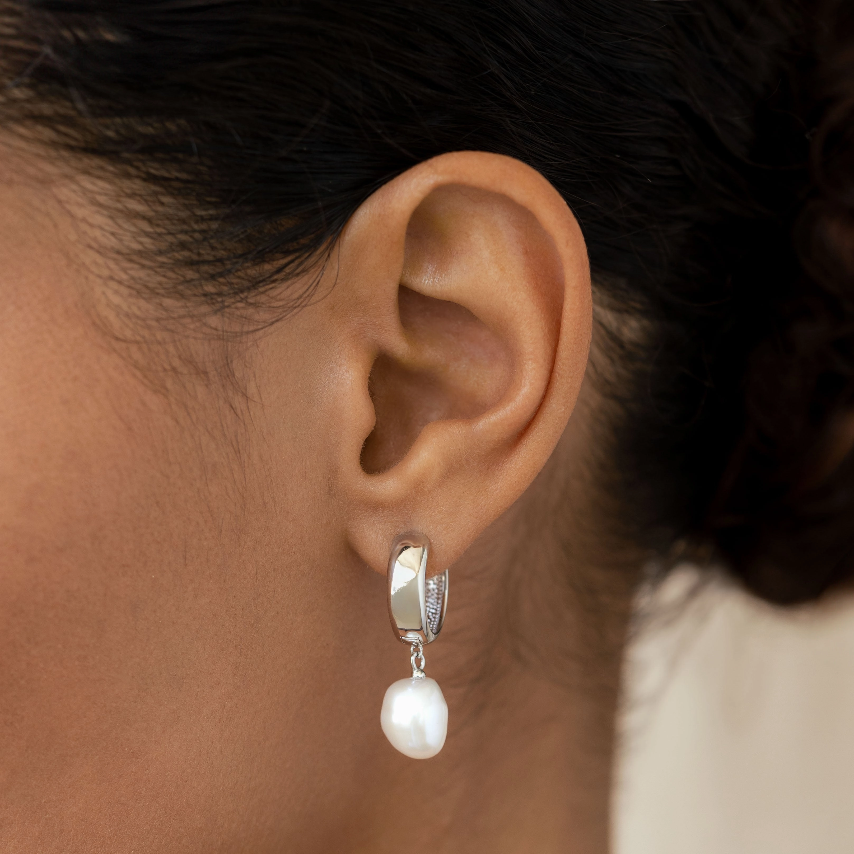 Affordable Selection Delicate Accessory Baroque Pearl Chunky Hoop Earrings Silver - Meredith