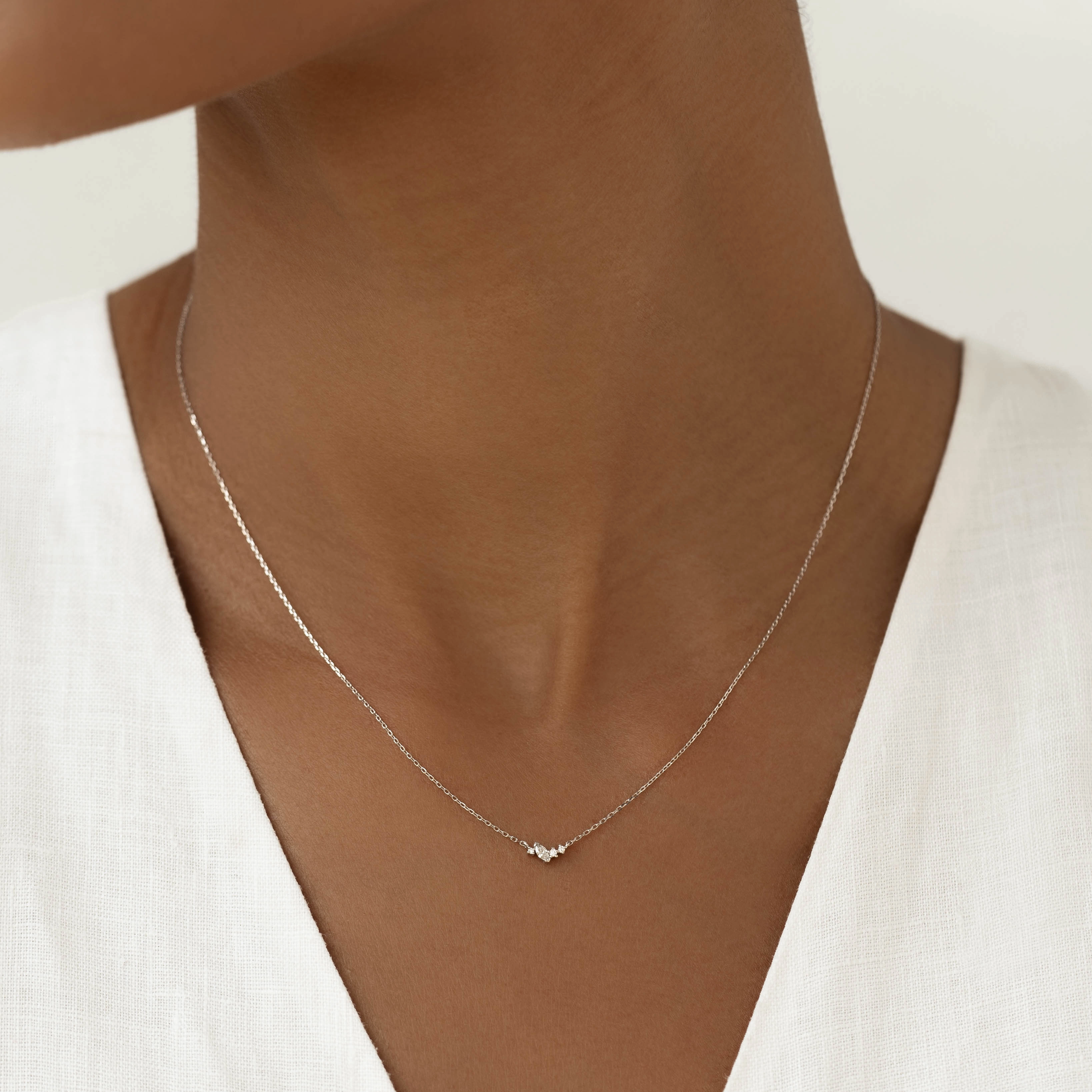 Diamond Cluster Necklace White Gold - Estrella Autumn Feature Summer Mood