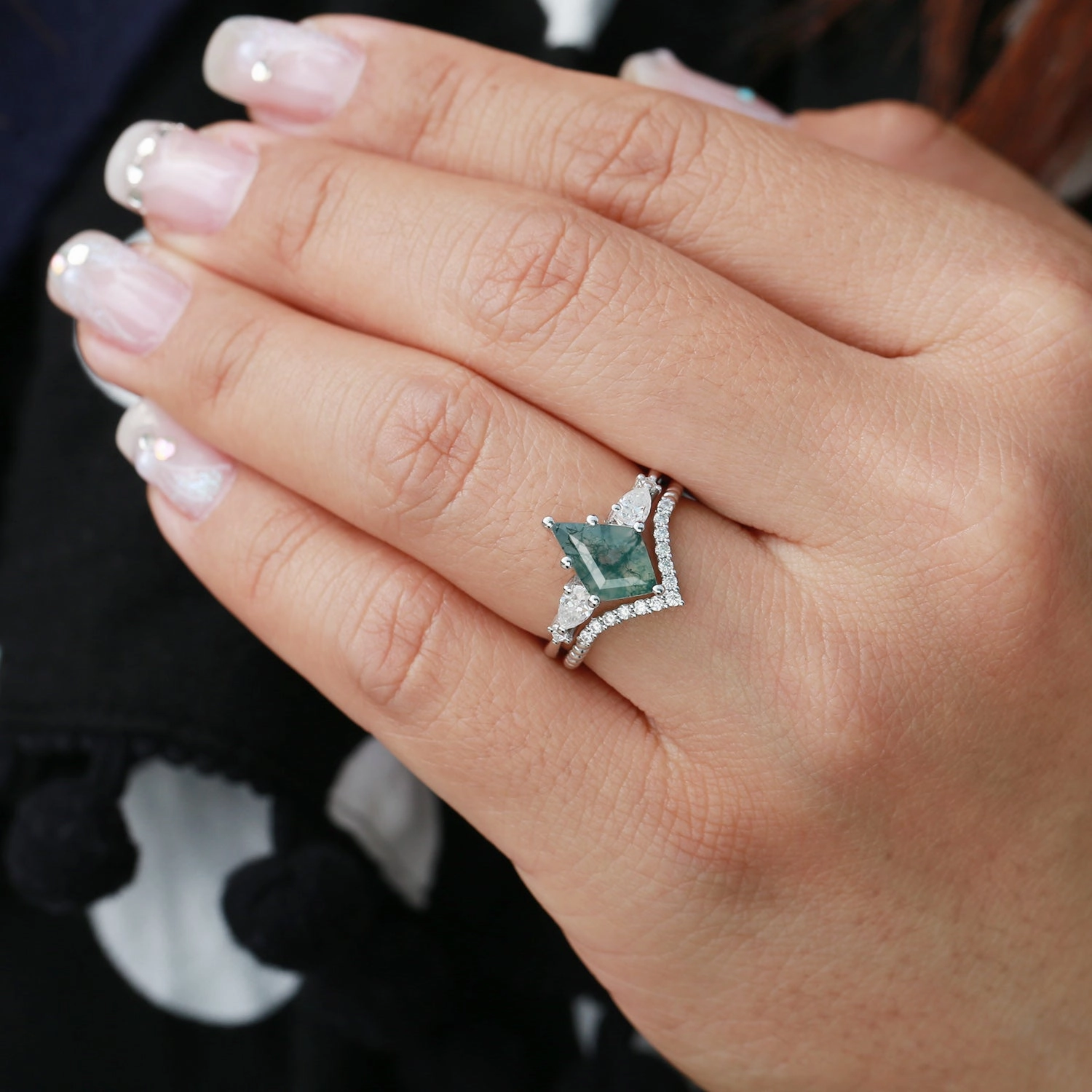 Sculpted Touch Black Gold Kite Moss Agate Three Stones Engagement Ring Set 2pcs