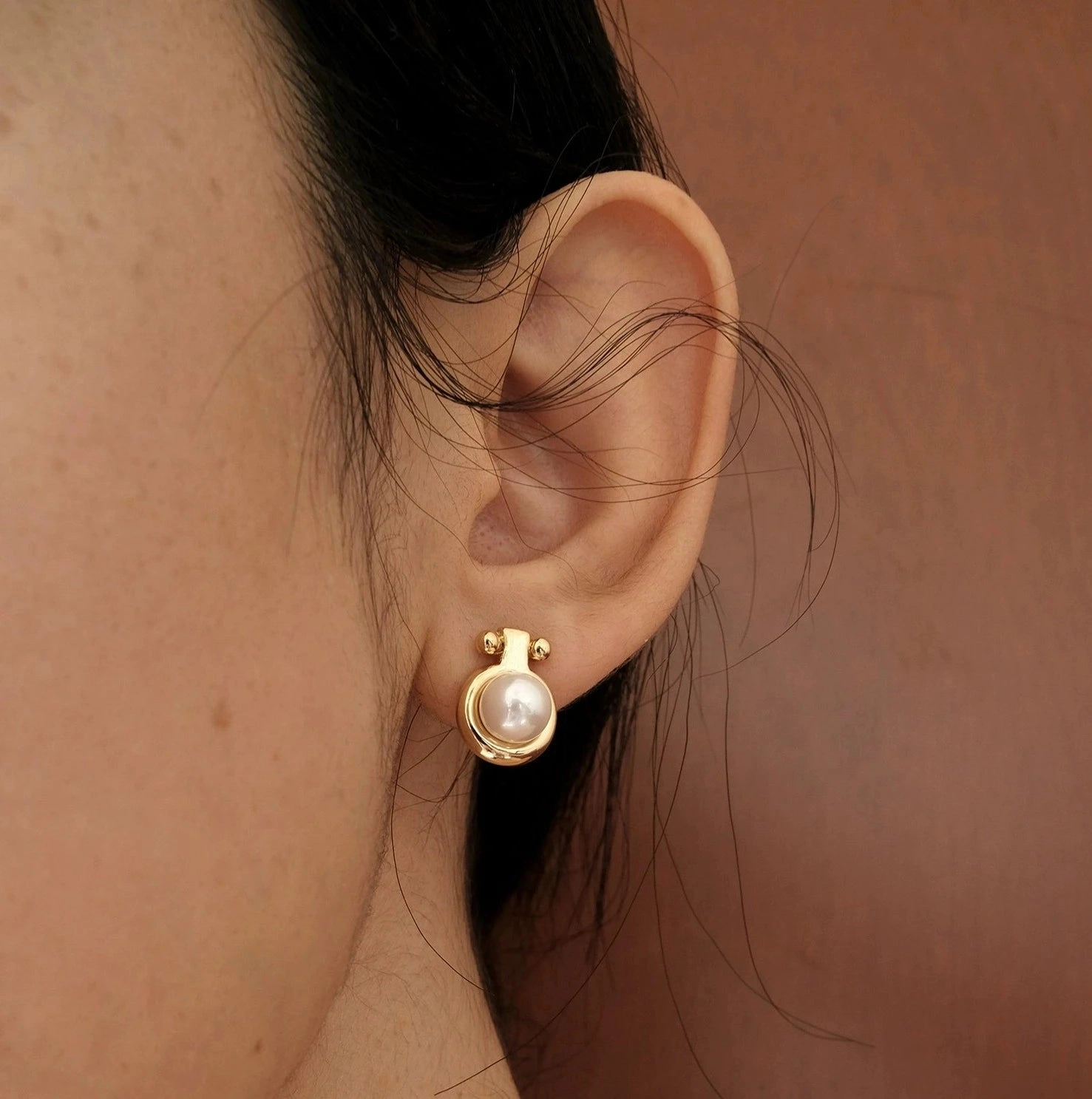 Statement Embellishment Florrie Vintage Pearl Stud Earrings Gold