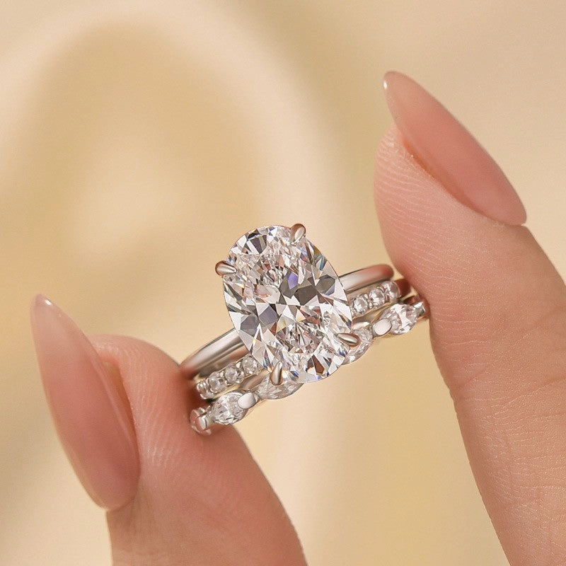 Shiny Finish Everyday Style 3PC 4.5Ct Oval Cut Classic Wedding Ring Set Promise Ring For Her
