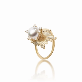 E Ho???la Akoya White Pearl Ring in Gold with Diamonds - 21mm Fine Work Refined Style