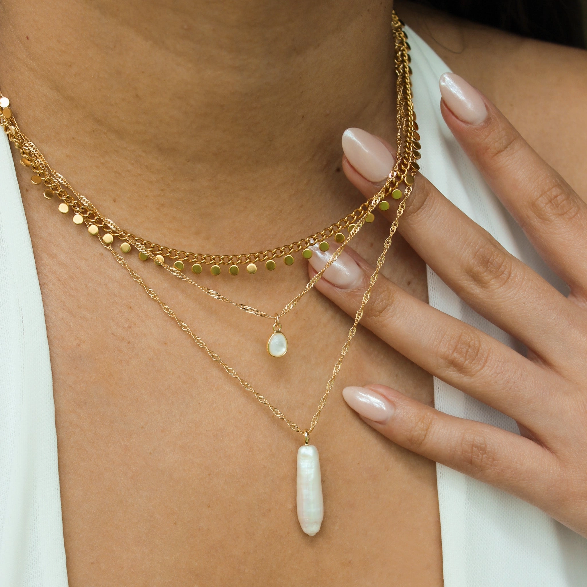 Classic Design SIREN PEARL PENDANT NECKLACE