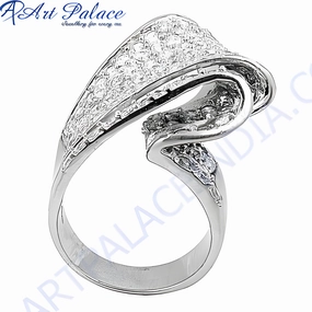 Beautiful Symbol Elegant Fashionable Cubic Zirconia Gemstone Silver Ring