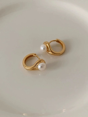 Endless Pearl Huggie Hoop Gold/Silver Statement Ornament