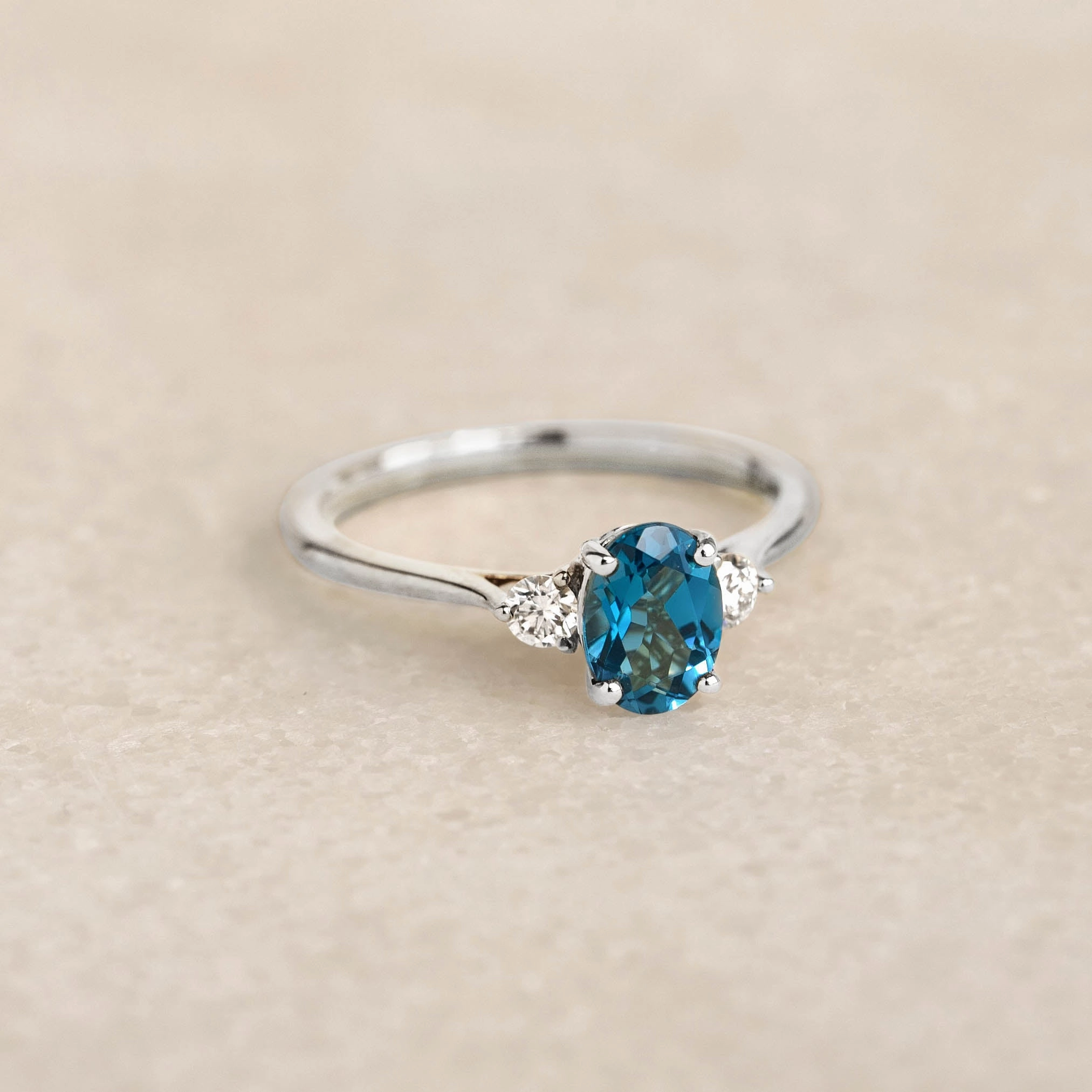 Artisan Craft Artisan Piece London Blue Topaz and Diamond Ring White Gold - Kindra
