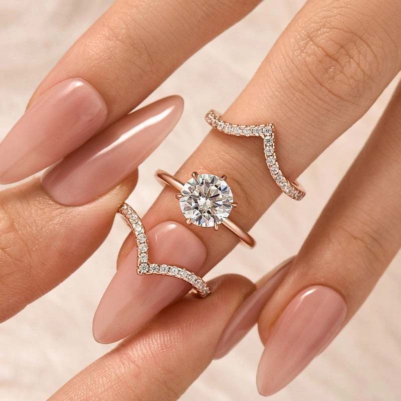 Glamorous Gifts Everyday Match 3PC 2.0Ct Round Cut Wedding Ring Set With Two V-shaped Design Wedding Bands