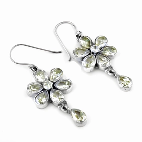 Glittering Creation Elegant Cubic Zirconia Silver Dangle Earrings - Pretty Flower Style