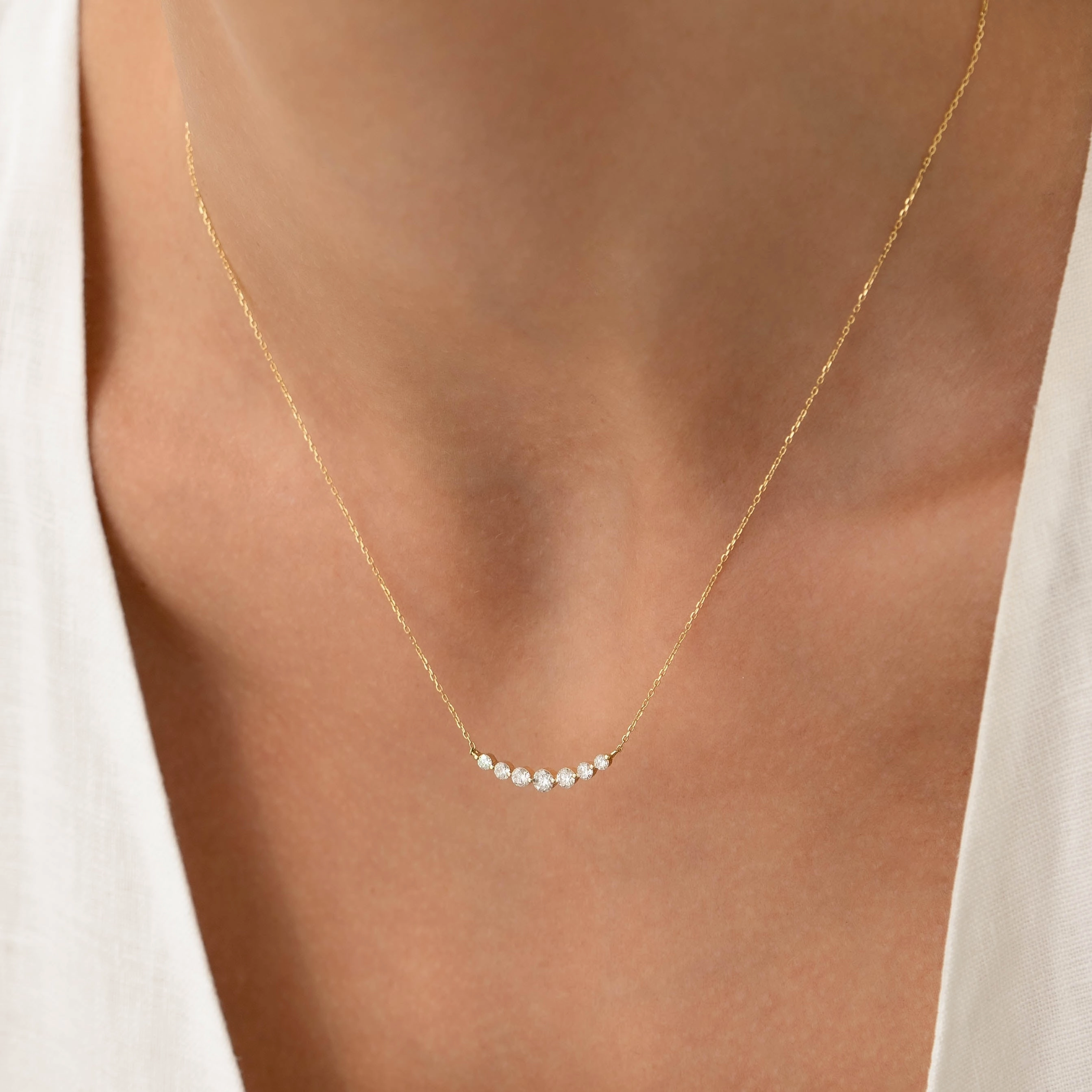 Chic Look Vibrant Gifts Graduated Diamond Necklace 14k Gold - Caterina