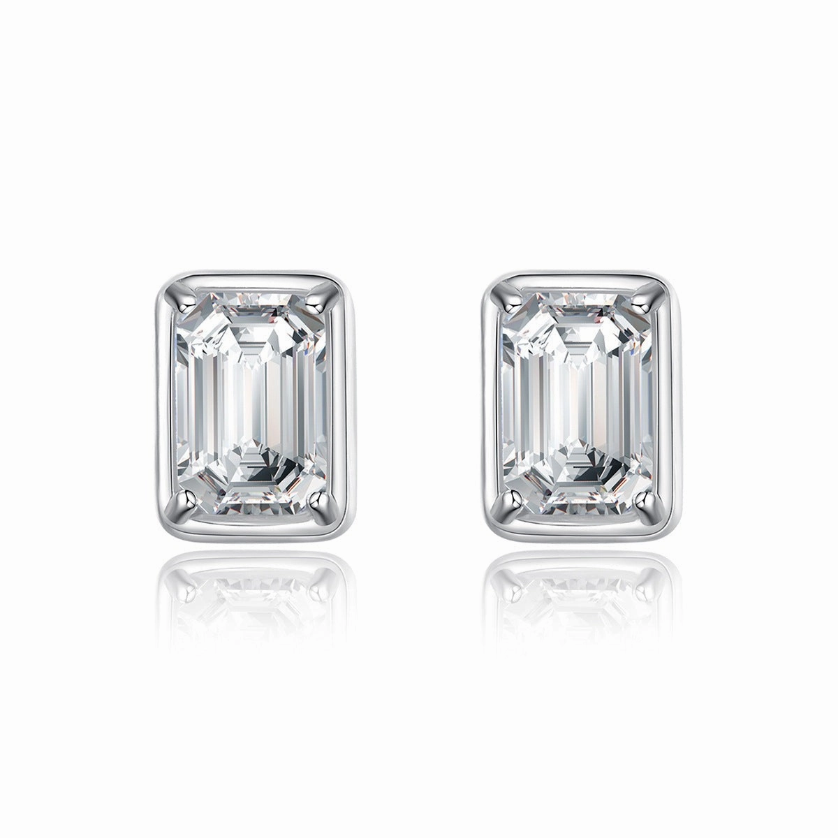 1.2 Carat Emerald Cut Diamond Earrings | S925 | Moissanite Graceful Item simple appearance