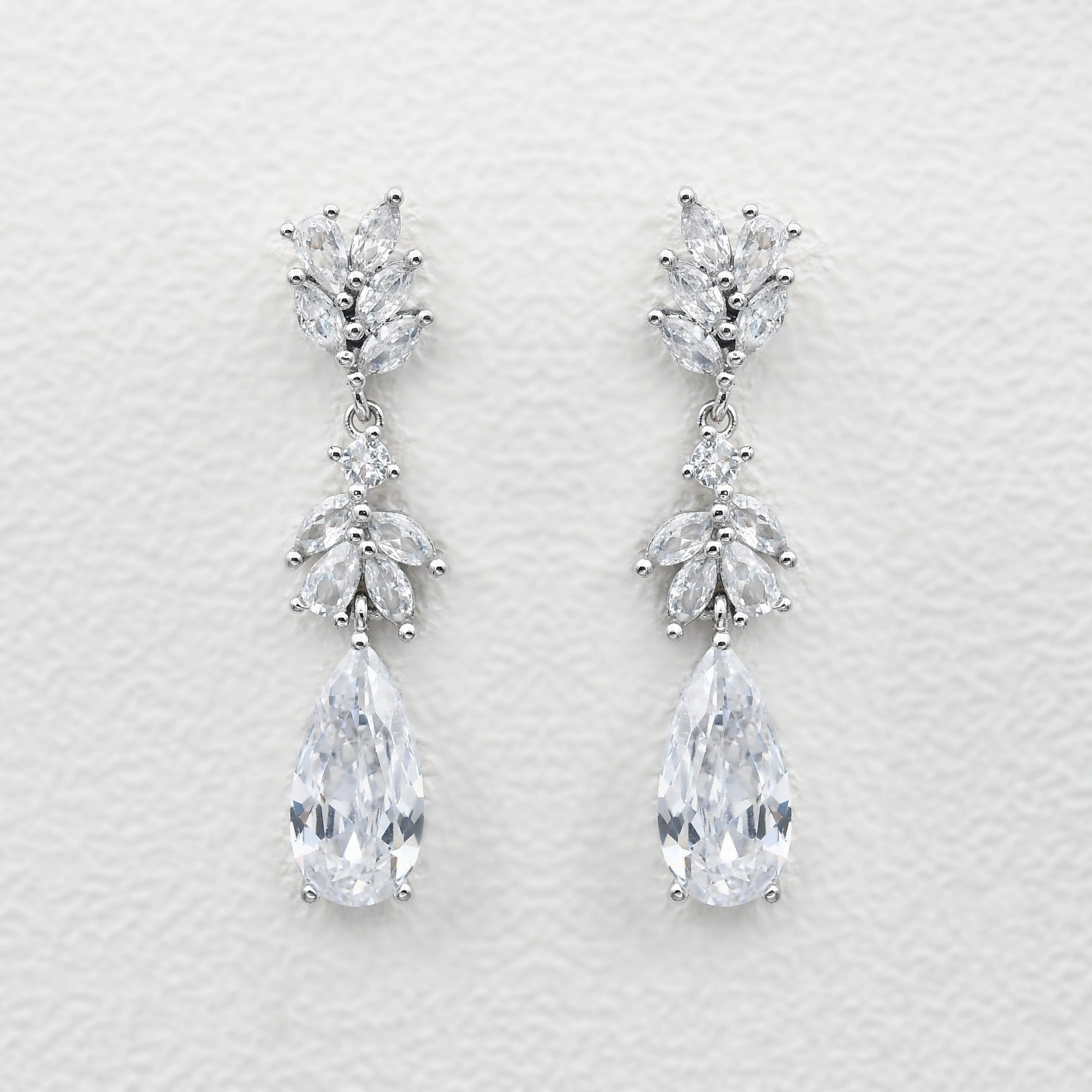 Classic Choice Gorgeous Option Felicegals Stimulated Diamond Floral Drop Earrings