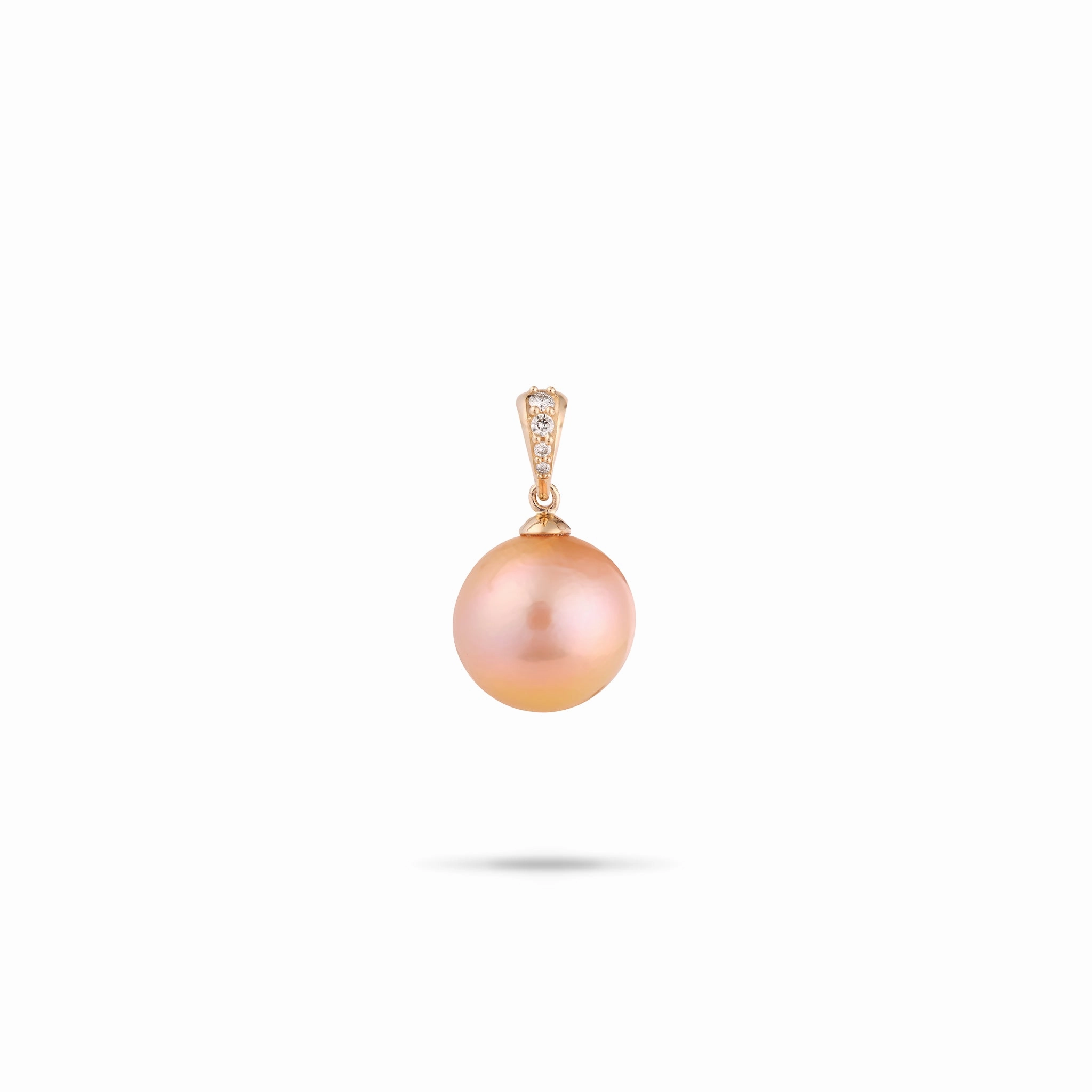 Freshwater Pearl Pendant in Gold with Diamonds - 14-15mm Modern Outfit Modern Minimal