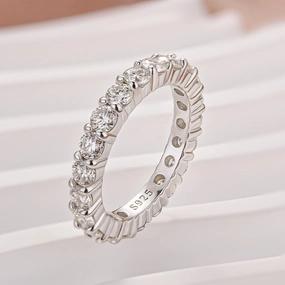 Eternity Moissanite 2.5 Ct Round Cut Women's Wedding Band Sculpted Sparkle Modern Look