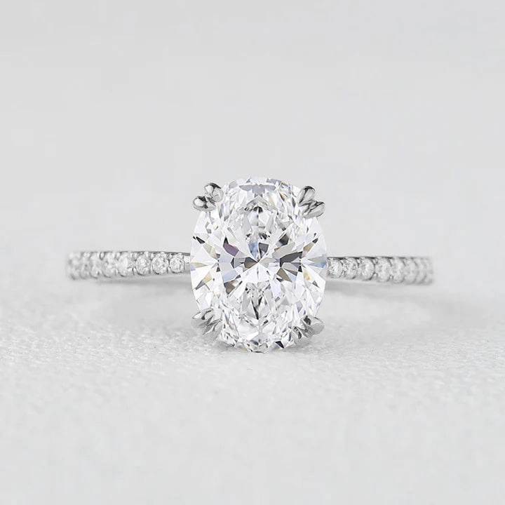 2.0ct Classic Oval Cut Lab Grown Diamond Ring Versatile Sparkle