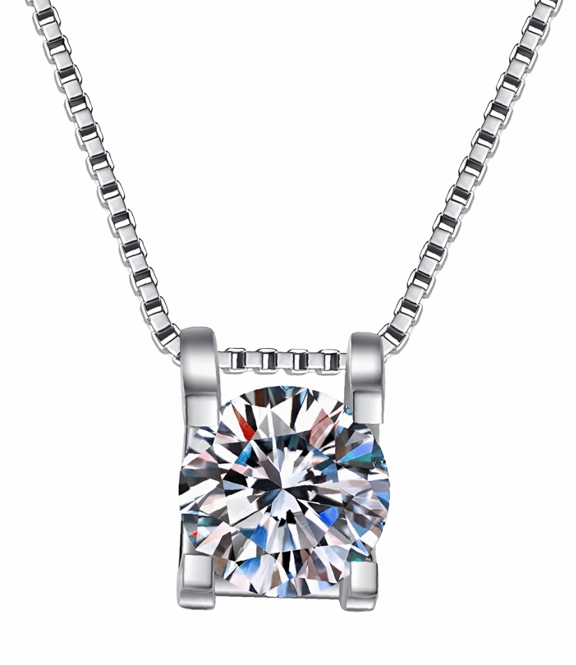 Night Out Urban Gift Pendant Necklace | S925 | Moissanite