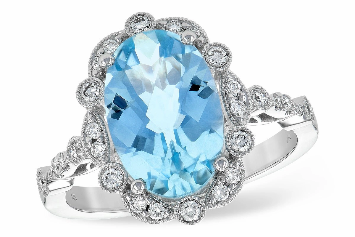 14K White Gold Vintage Aquamarine Halo Diamond Ring Party Detail