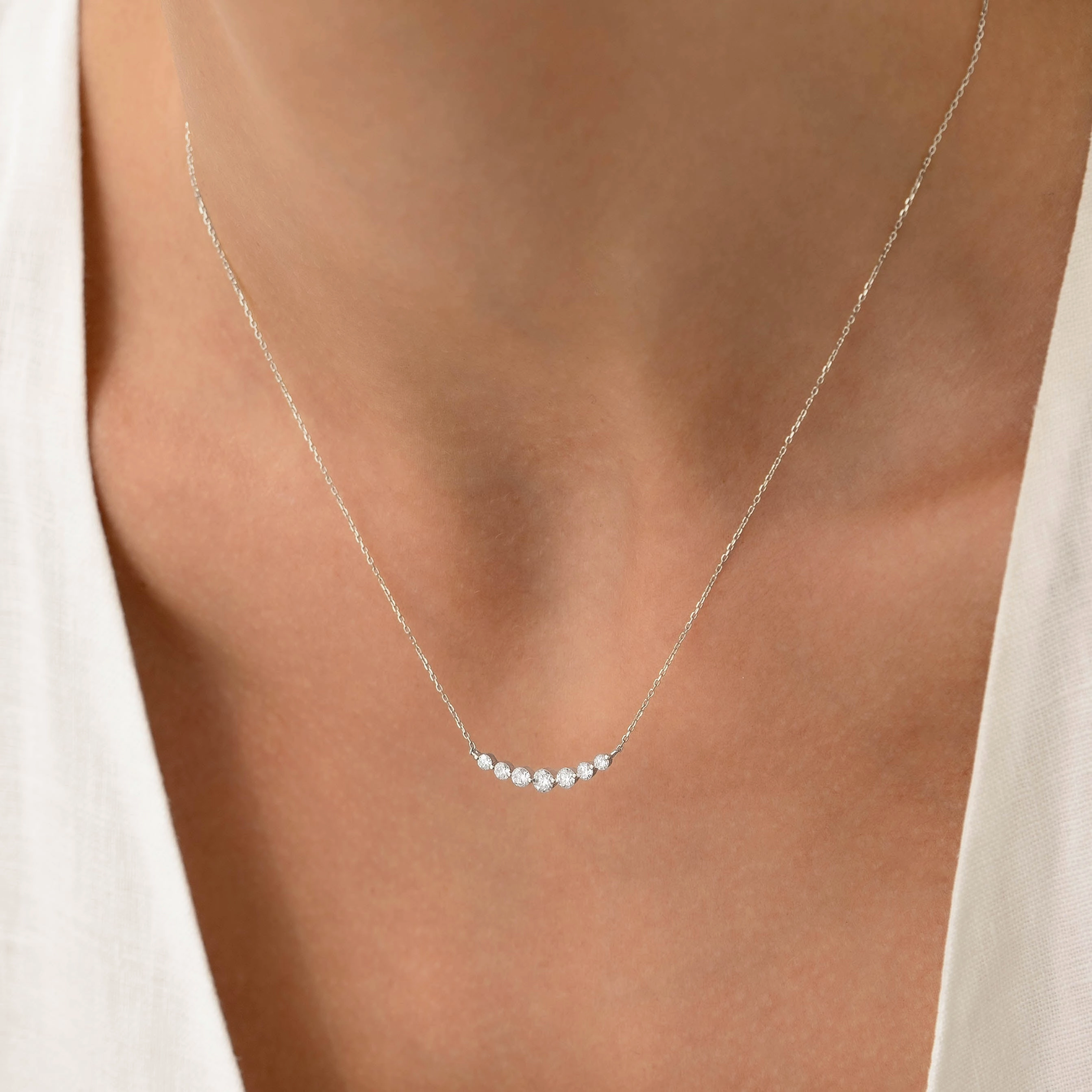 Graduated Diamond Necklace White Gold - Caterina Ocean Look Trend Focused