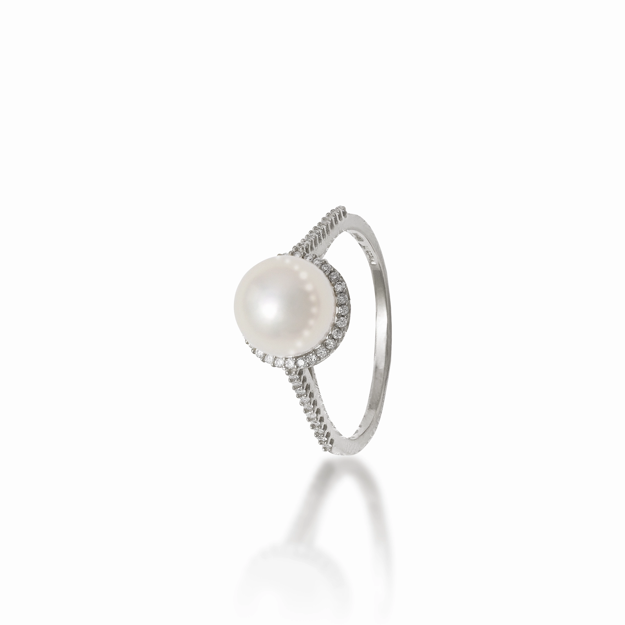 Halo Akoya White Pearl Ring in White Gold with Diamonds - 8mm Fresh Gift
