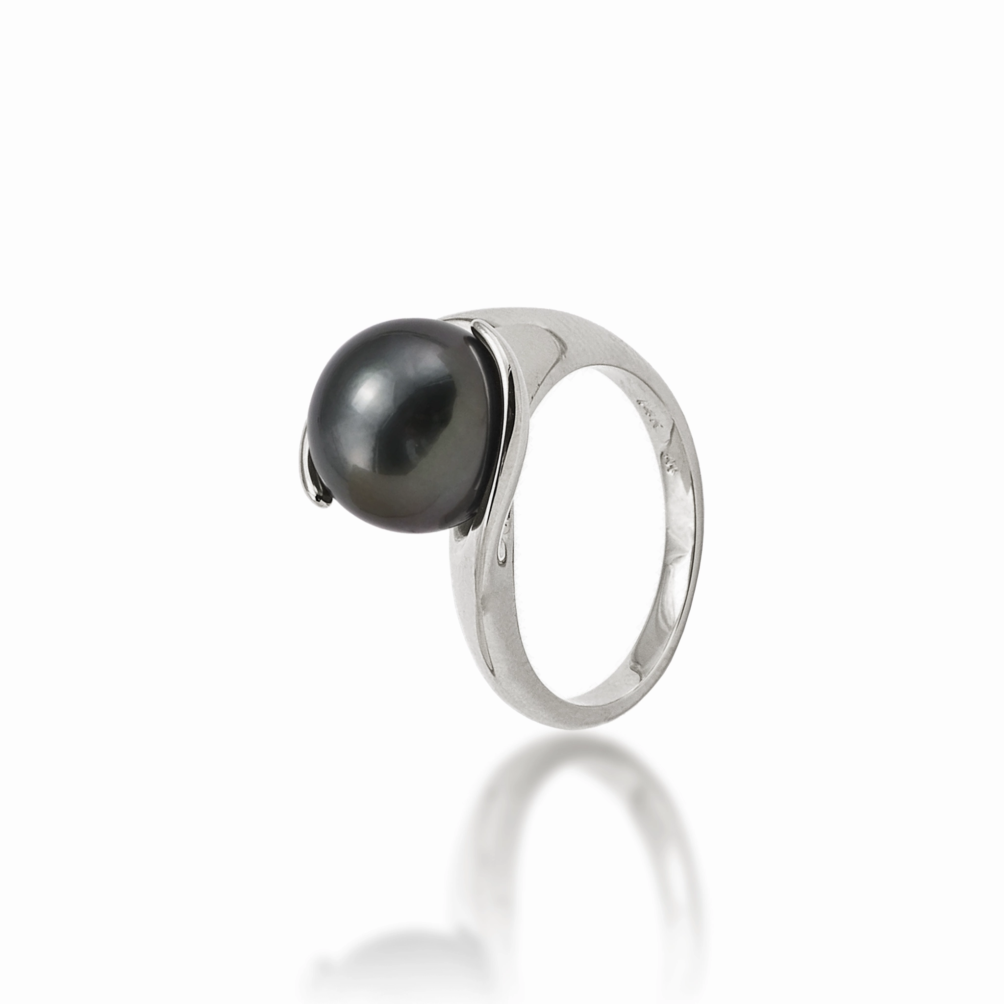 Tahitian Black Pearl Ring in White Gold - 10-11mm Concrete Object