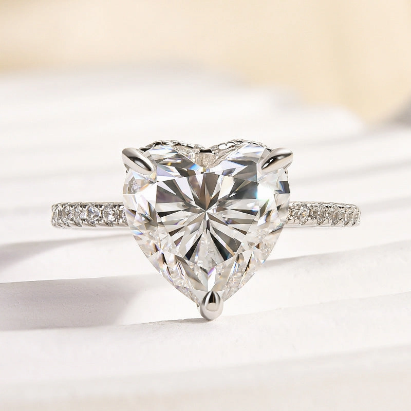 Urban Accent Moissanite Elegant 4.0 Carat Heart Cut Engagement Ring In Sterling Silver