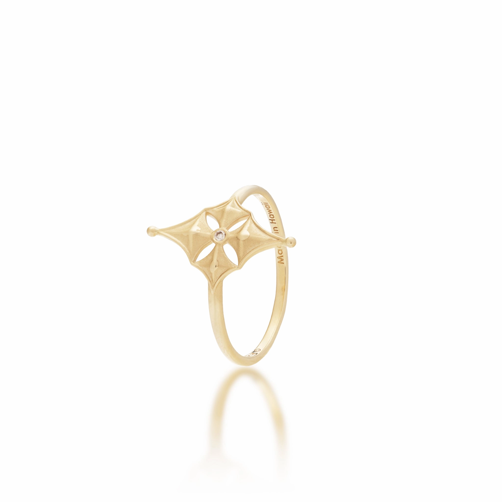refined design Hawaiian Quilted Star Ring in Gold with Diamond - 16mm