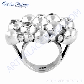 Gorgeous style Affordable Appearance Stunning Celeb-Style 925 Silver Ring with Cubic Zirconia Gemstone