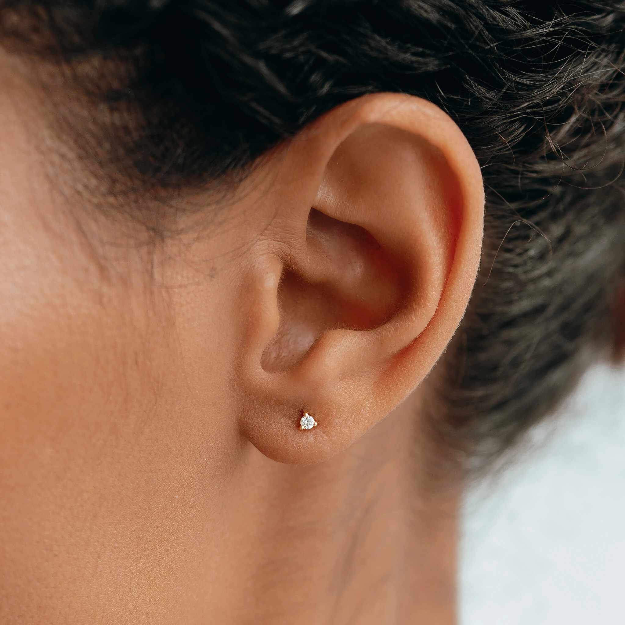 Office Accessory Decorative Decoration 14k Yellow Gold Diamond Stud Earrings 2mm - Aria