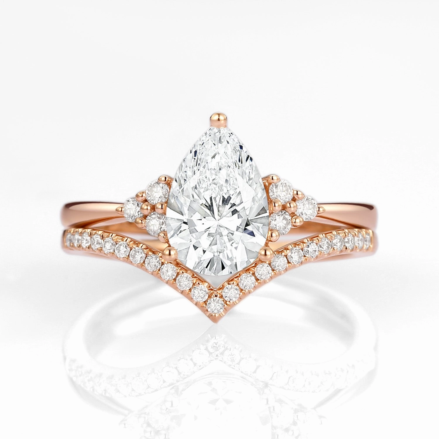 1.0ct Pear Cut Lab Grown Diamond Curved Engagement Ring Set 2pcs Elegant Update