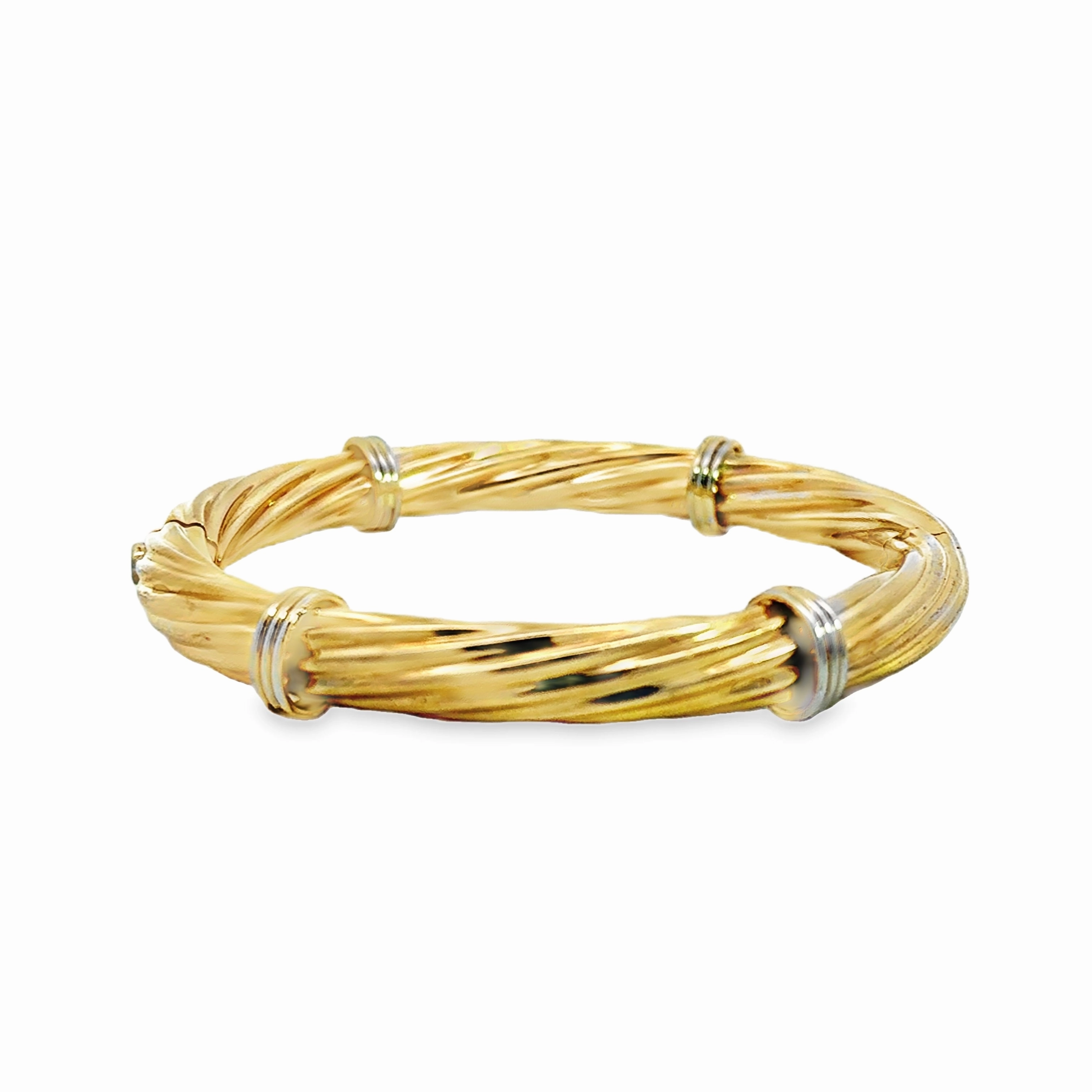 Kirkland Jewelry Estate | 14K Yellow Gold Bangle Bracelet Pleasant Surprise