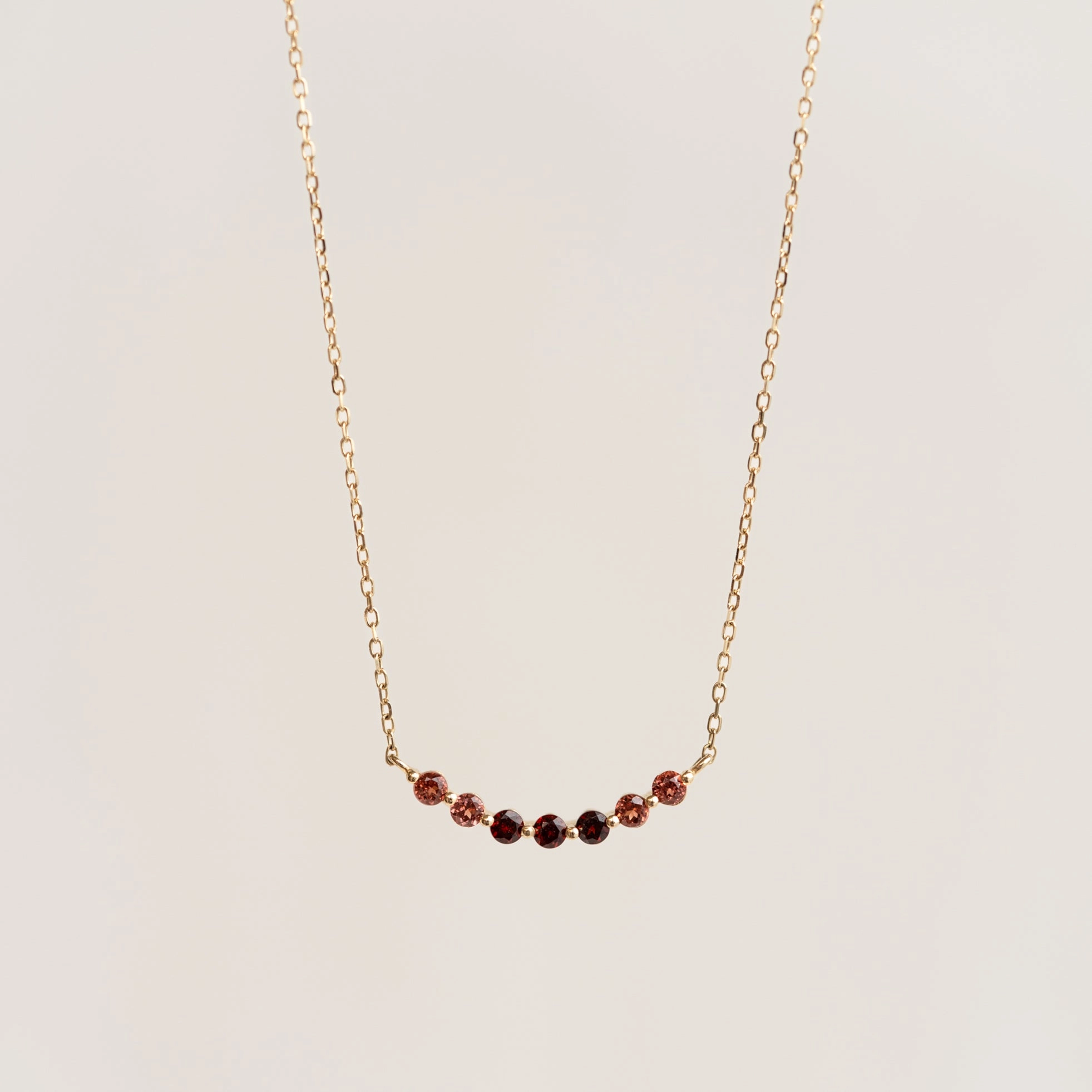 Bold Gift January Birthstone Necklace 14k Gold - Ombre Garnet